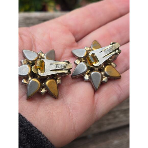 Vintage 1950's HOBE Hobé Star Shaped Faux Pearl & Art Glass Clip On Earrings - Picture 10 of 10